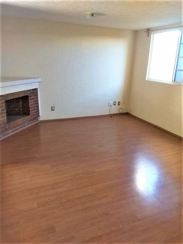 Renta Casa Av. Tecnológico Metepec