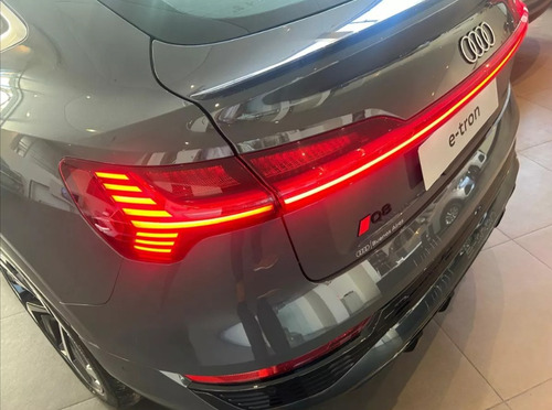 Audi E-Tron Sportback 55 e-tron quattro 408