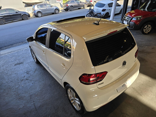 Volkswagen Fox 1.6 MSI HIGHLINE 16V FLEX 4P AUTOMATIZADO