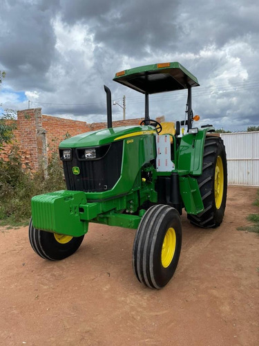 Tractor Agrícola John Deere 6403 4x2 109hp 2021 400 Hr 