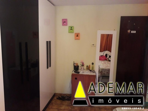 Imagem 12 de 15 de Vende Se Ótima Casa - 947