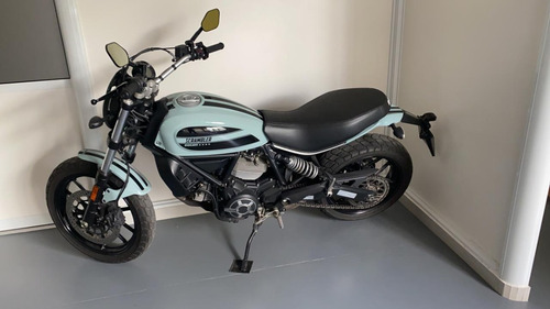 Ducati Scrambler 400 Sixty2.