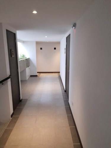 Imagen 2 de 10 de Alquilo Apartamento En Calzada Roosevelt Frente Al Club Español