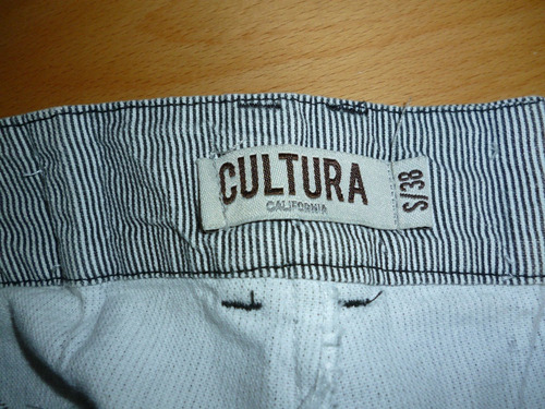 Bermudas Cultura. Impecable !!!