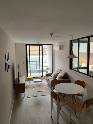 Centro, Apartamento A Estrenar De Un Dormitorio  Con Balcón