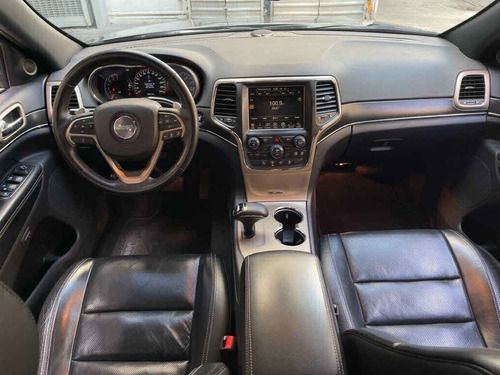 Imagen 12 de 15 de Jeep Grand Cherokee 2015 5p Limited Lujo 4x2 V8/5.7 Aut