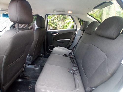 Imagem 9 de 13 de Fiat Grand Siena 1.0 Evo Flex Attractive Manual