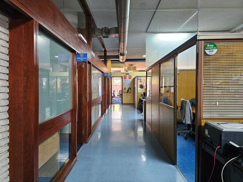 Oficina - Alquiler O Venta - Centro - Oportunidad