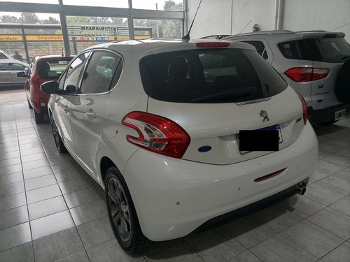 Imagen 4 de 15 de Peugeot 208 Feline 1.6 N 5p Pack Cuero