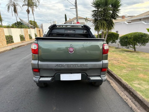 Fiat Strada 1.8 16v Adventure Cab. Dupla Flex 3p