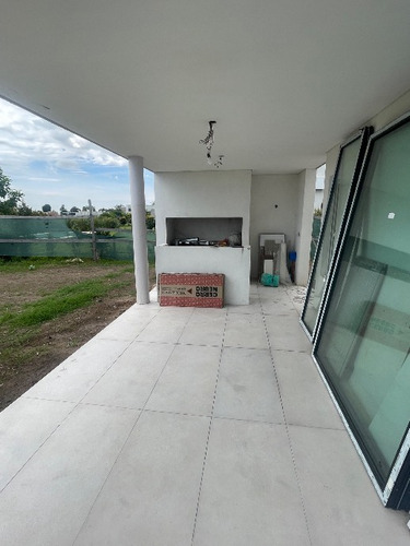 Casa En Venta Con Permuta En Greenville Polo Resort