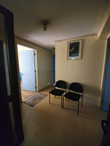 Oficina 210m2 Venta Ñuñoa. 11 Privados 6 Baños. Metro Ñuñoa