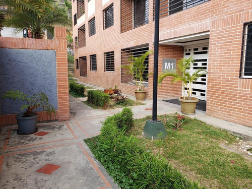 Imagen 24 de 29 de Colinas De La Tahona 04143057302 Instagram:@inmuebleslosnaranjos 04142695974