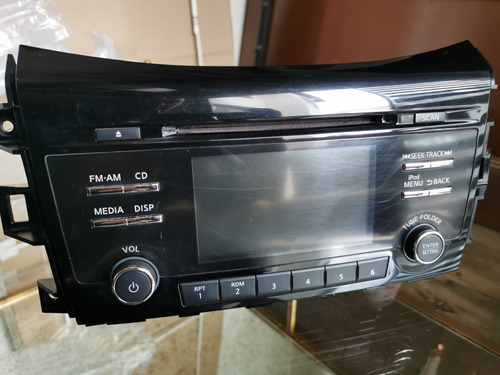 Radio Nissan Np300