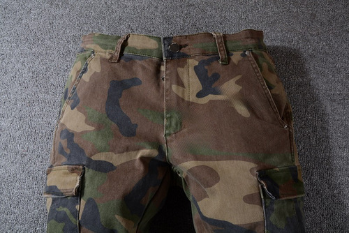 Pantalones Vaqueros Ajustados Con Estampado De Camuflaje Par