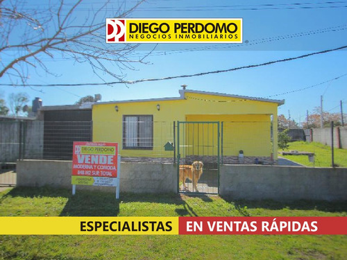 Casa En Esquina De 1 Dormitorio En Venta. Ciudad Del Plata