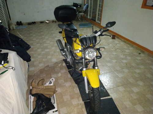 Imagem 2 de 5 de Honda Tuwster