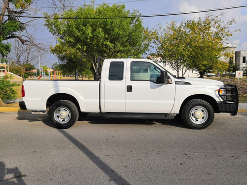 Imagen 2 de 15 de Ford F-250 Super Duty Xl