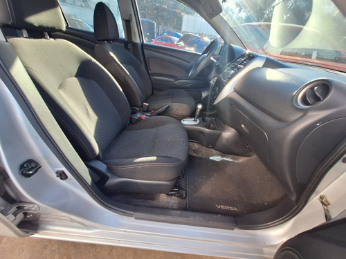 Nissan Versa 1.6 Advance At