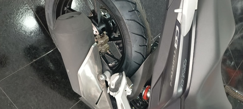 Imagen 10 de 16 de Honda Twister 250 2023