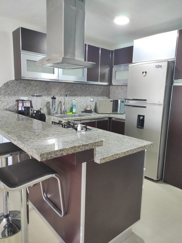 Imagen 3 de 5 de En Venta Apartamento En C.r Marina Del Rey, Lecheria