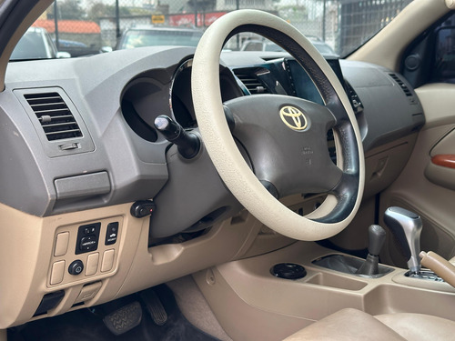 Toyota Fortuner Sr