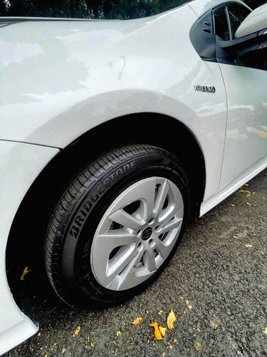 Toyota Prius 1.8 CVT