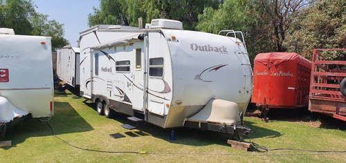 Imagen 1 de 11 de Casa Rodante Outback 2009 Excelente Estado!