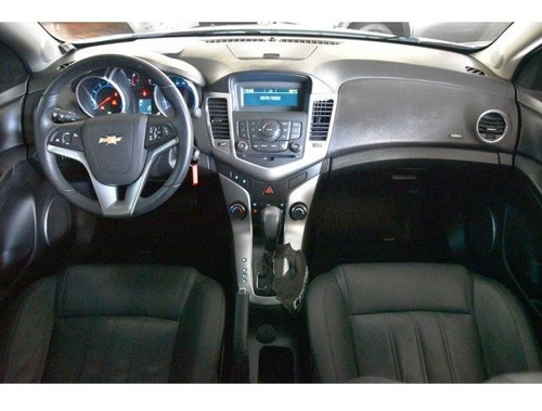 Imagem 3 de 13 de Cruze 1.8 Lt 16v Flex 4p Automático