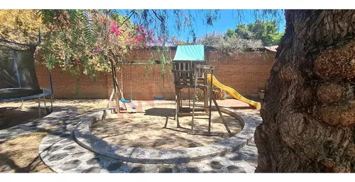 3 Casas Independientes En Zona Sur: Vive La Tranquilidad De Un Hogar Familiar En Un Ambiente Camp...