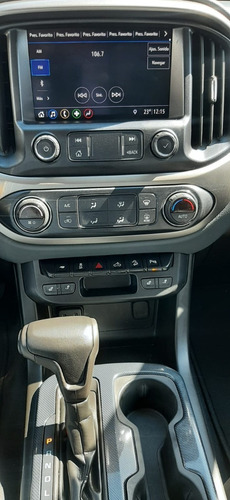 Imagen 13 de 15 de Chevrolet Colorado Z71 2021 3.6,6env,4x4,sonido Bose, Camara