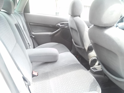Ford Focus 2001