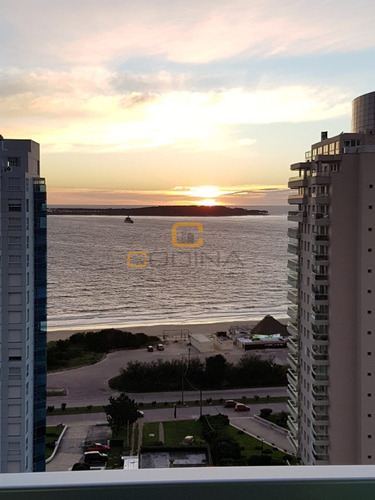 Departamento En Venta En Playa Mansa, Primeras Paradas, Parrillero Propio