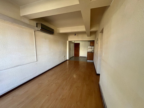 Alquiler, Apartamento En Barrio Cerrado En La Blanqueada, 2 Dormitorios