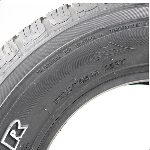 2 Pneu 225/70 16 A/t Tr4 Tracker Duster Fiat Toro Cherokee