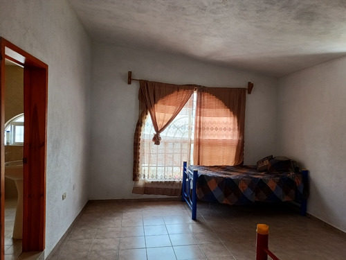 En Venta Casa Apropiada Para Uso Comercial En Bvd. Alejandro De La Cruz Saucedo En Jesús María, Aguascalientes