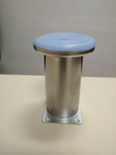 Imagen 8 de 8 de Patas Para Muebles Cromadas De Metal En L De 5cm