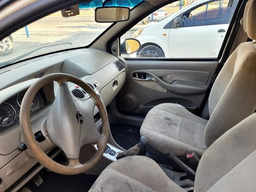 Imagen 8 de 10 de Tata Indigo 2017 1.4 Full
