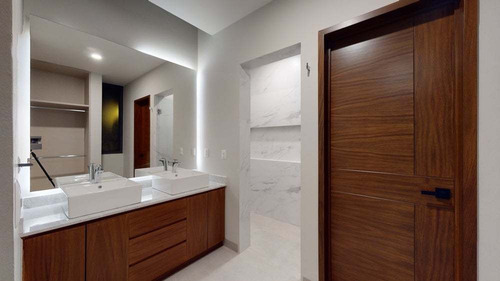 Imagen 7 de 14 de Casa C/3 Cuartos, 4 Baños Compl. Y 1 Medio Baño, 2 Cocheras