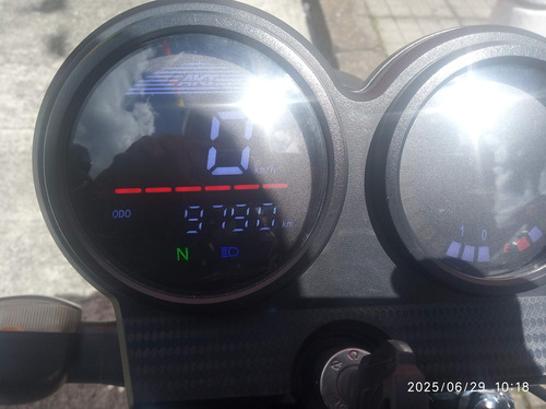 Akt Nkd 125 Negra En Garantía, Placa 0, Incluye Traspaso