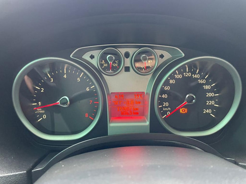 Ford Focus Sedan 1.6/1.6 Flex 8V/16V 4p Mec.