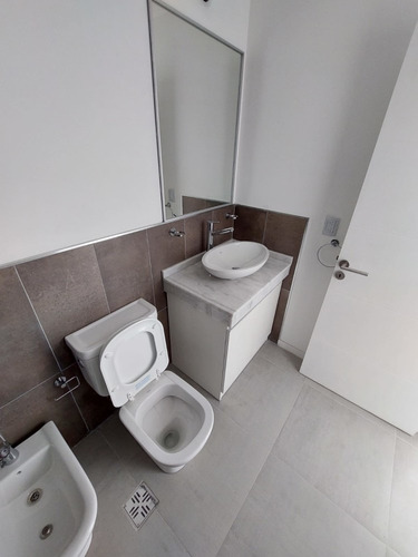 Imagen 9 de 26 de Vendo Duplex Miradores De Manantiales Ii 3 Dormitorios Patio Cochera Doble Seg