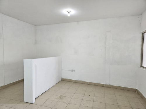 Bodega En Renta En Col San Agustin, Torreón Coah.