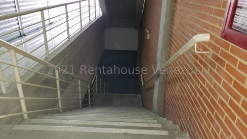 Imagen 28 de 30 de Local Comercial En Venta En El Centro De Barquisimeto Oportunidad De Inversión Gabriela. C #22-20231