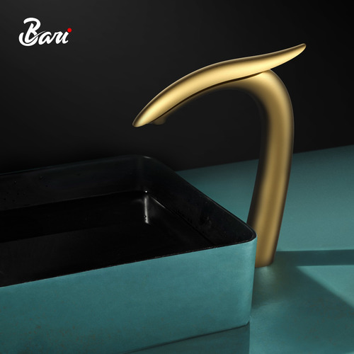 Griferia De Lavamano Draco 29 Cm Brush Gold Marca Bari