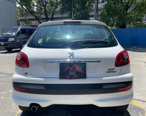 Peugeot 207 2011 Compact