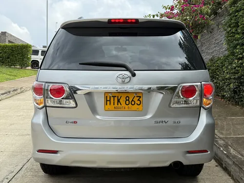 Toyota Fortuner 3.0 Sr5