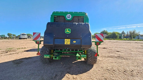 Enfardadora John Deere V451m Con Picador