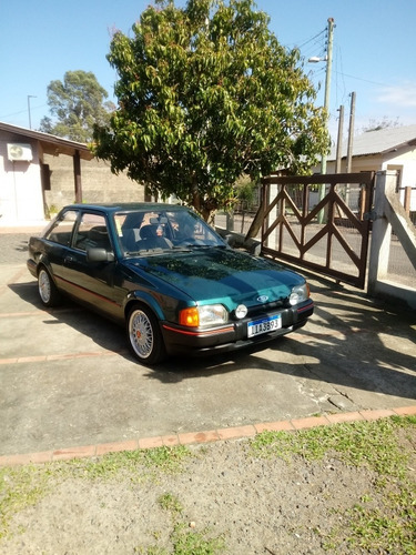Imagem 3 de 5 de Ford Escort Hobby