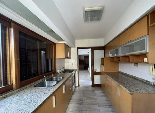 Imagen 4 de 30 de Casa Cuatro Dormitorios Echesortu